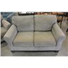 Image 2 : UPOLSTERED SOFA AND LOVESEAT