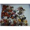 Image 2 : BOX OF CHANDELIER CRYSTALS AND BOX OF PRECIOUS STONES