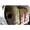 Image 1 : BOX OF SIZE 78 RECORDS