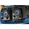 Image 3 : TOTE OF SPEAKERS AND STEREO