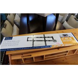 NEW OVERSTOCK INSIGNIA 47-80 INCH FIXED POSITION TV WALL MOUNT, COMPLETE, UP TO 120 LBS