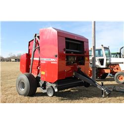 2015 MF (HESSTON) 2956A ROUND BALER