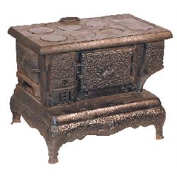 Miniature toy stove, "Queen", mfgd. by The Wing & Parsons Mfg. Co, Chicago, cast iron w/6 burners, m