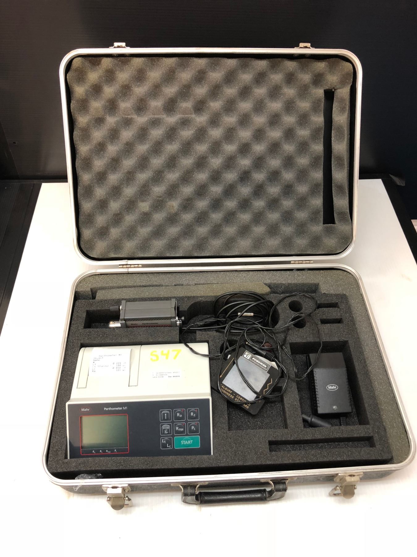 MAHR PERTHOMETER M1