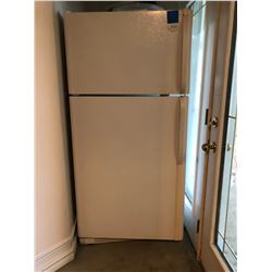 Frigidaire Gallery 2 Door Fridge (22 Cu. Ft)
