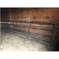 2 Approx. 16' Gates