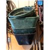Image 2 : 5 Burn Wash Bridles & 4 Feeding Buckets