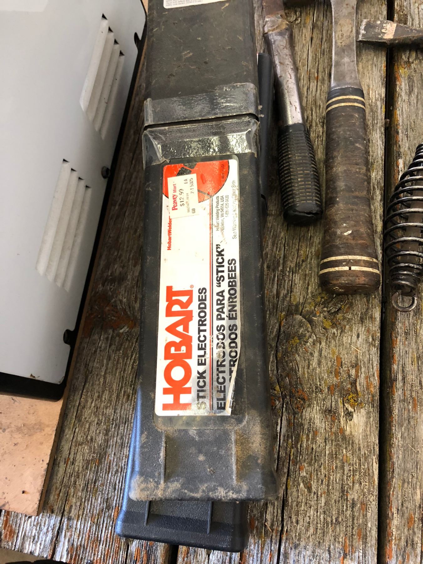 Hobart Stick Mate LX 235/160 AC/DC Welder w/2 Helmets/Welding Table