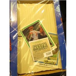 1157 _ Box nearly full of 1981 Donruss Baseball Cards, Mint condition or nearly so. Includes Vida Bl