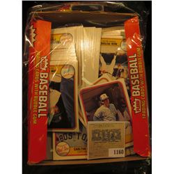 1160 _ Box full of 1981 Fleer Baseball Cards, Mint condition or nearly so. Includes Carlton Fisk, Bo