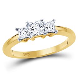 0.83 CTW Princess Diamond 3-stone Bridal Engagement Ring 14KT Yellow Gold - REF-97X4Y