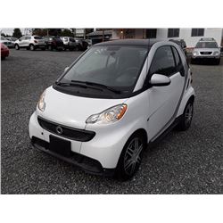 E5 -- 2014 SMART FORTWO PURE, WHITE, 53 683KM.