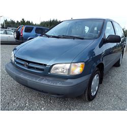 G6 -- 2000 Toyota Sienna , Blue , 199515  KM's