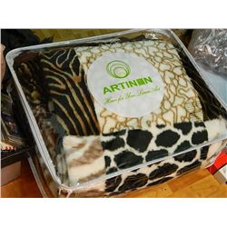NEW MINK BLANKET - BROWNS & WHITE - QUEEN SIZE