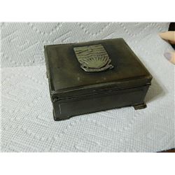 METAL TRINKET  BOX WITH BRITISH COLUMBIA CREST - STAMPED ON BASE - WOOD LINES - HING AS-IS