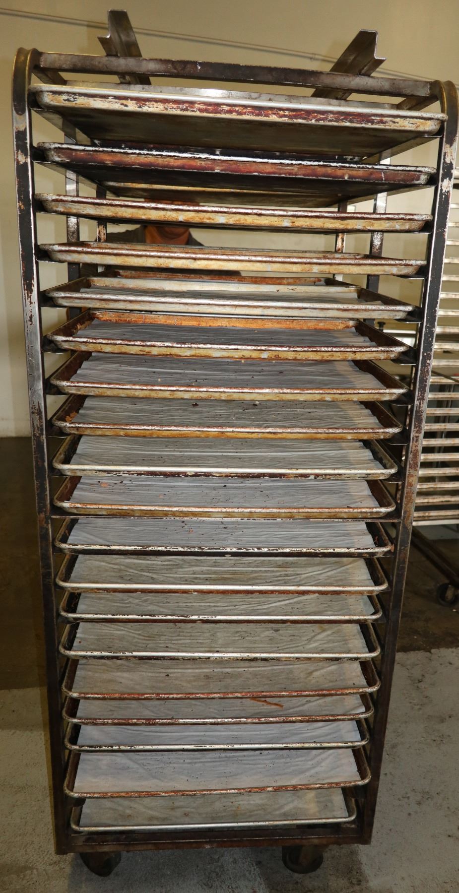 Large Speed Rack with Approx 40 Full Size Sheet Pans - Oahu Auctions