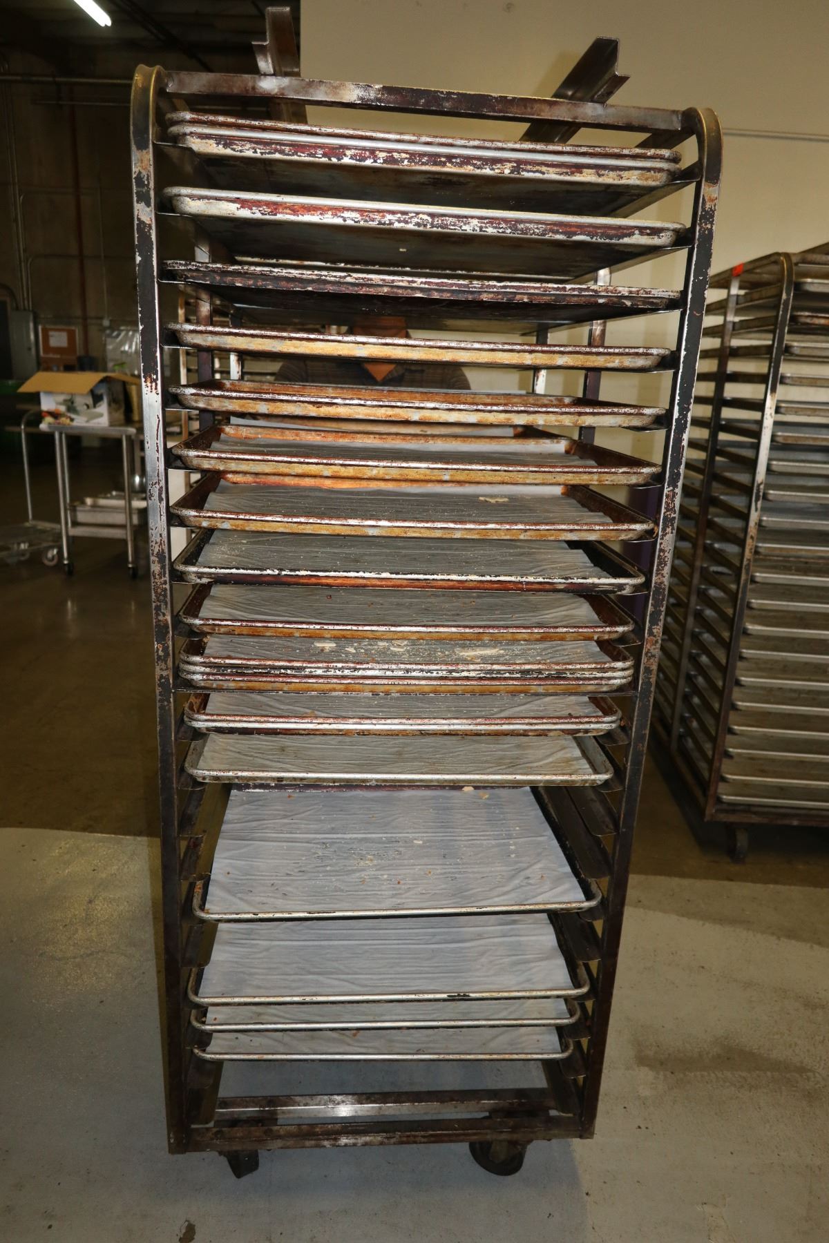 Large Speed Rack w/ Sheet Pans - Oahu Auctions