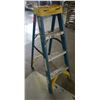 Image 2 : Stepladder (4-Step) 46" H