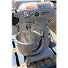 Image 2 : Hobart 20 Quart Mixer