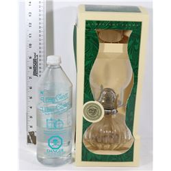 LAMPLIGHT FARMS OIL LAMP WITH ORIGINAL BOX AND