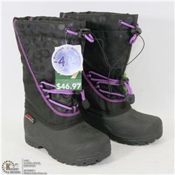 BRAND NEW PURPLE AND BLACK WINTER BOOTS SIZE 11