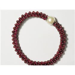 18) ST. SILVER GARNET & FRESHWATER PEARL BRACELET