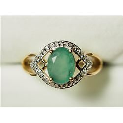 44) STERLING SILVER GENUINE EMERALD RING SIZE 7.25