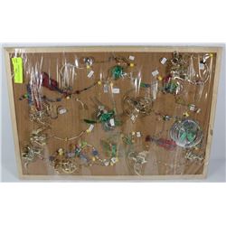 DISPLAY OF 30 HANDMADE WINDOW