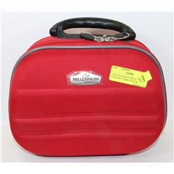 NEW TRAVELWAY MILLENNIUM PERSONAL ITEMS SUITCASE