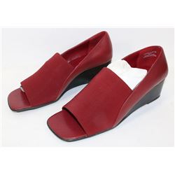 JESSICA  SZ 7 1/2" WOMANS RED PAULETTE SHOES
