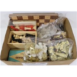 A LOT OF VARIETY OF CHESS MAN