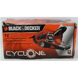 BLACK&DECKER CYCLONE 3” BY 21” BELT SANDER