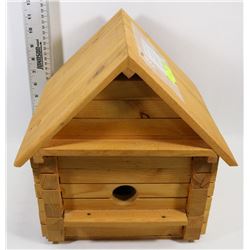 TIMBER FRAME BIRDHOUSE CHICKADEE HOLE WITH