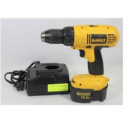 DEWALT 14.4 VOLT CORDLESS DRILL WITH CHARGER &