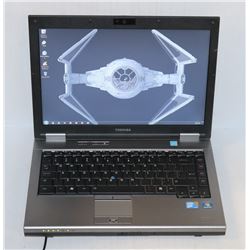 TOSHIBA LAPTOP W/ AC CHARGER