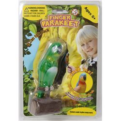 NEW FINGER PARAKEET - IT CAN TALK BACK