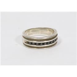 .925 MEN'S SILVER RING W/ 9 BLACK