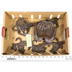3 ASSORTED CAST IRON ITEMS (HANDS, KEY & MOUSE