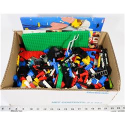 SMALL BOX WITH LEGO WITH LEGO BUILDING
