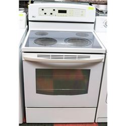 LG SELF CLEANING WHITE COLOR STOVE  CERAMIC TOP.