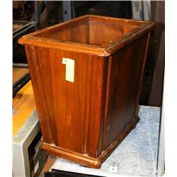 VINTAGE SOLID WOOD UMBRELLA STAND
