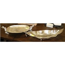 2 METAL DECORATIVE DISHES