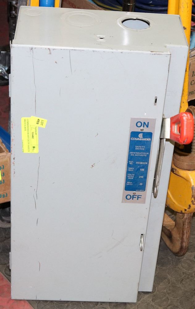 COMMANDER HEAVY DUTY SAFETY SWITCH BOX