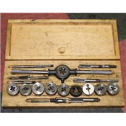 DIE SET IN WOODEN BOX