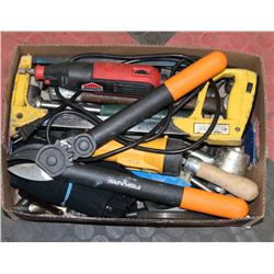 FLAT OF ASSORTED TOOLS