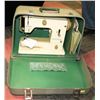 Image 1 : BERNINA SEWING MACHINE SET INCL.PEDAL & HARD CARRY