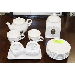 15PC BOMBAY TEA SET INCL TEA POT, CREAM AND SUGAR