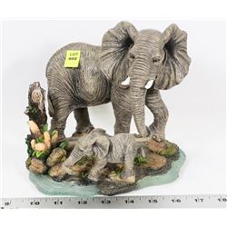8" MOTHER AND BABY ELEPHANT FIGURE