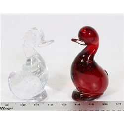 PAIR OF ORNAMENTAL DECORATIVE DUCKS