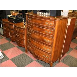 2PC BEDROOM WOOD DRESSER SET QUEEN ANNE